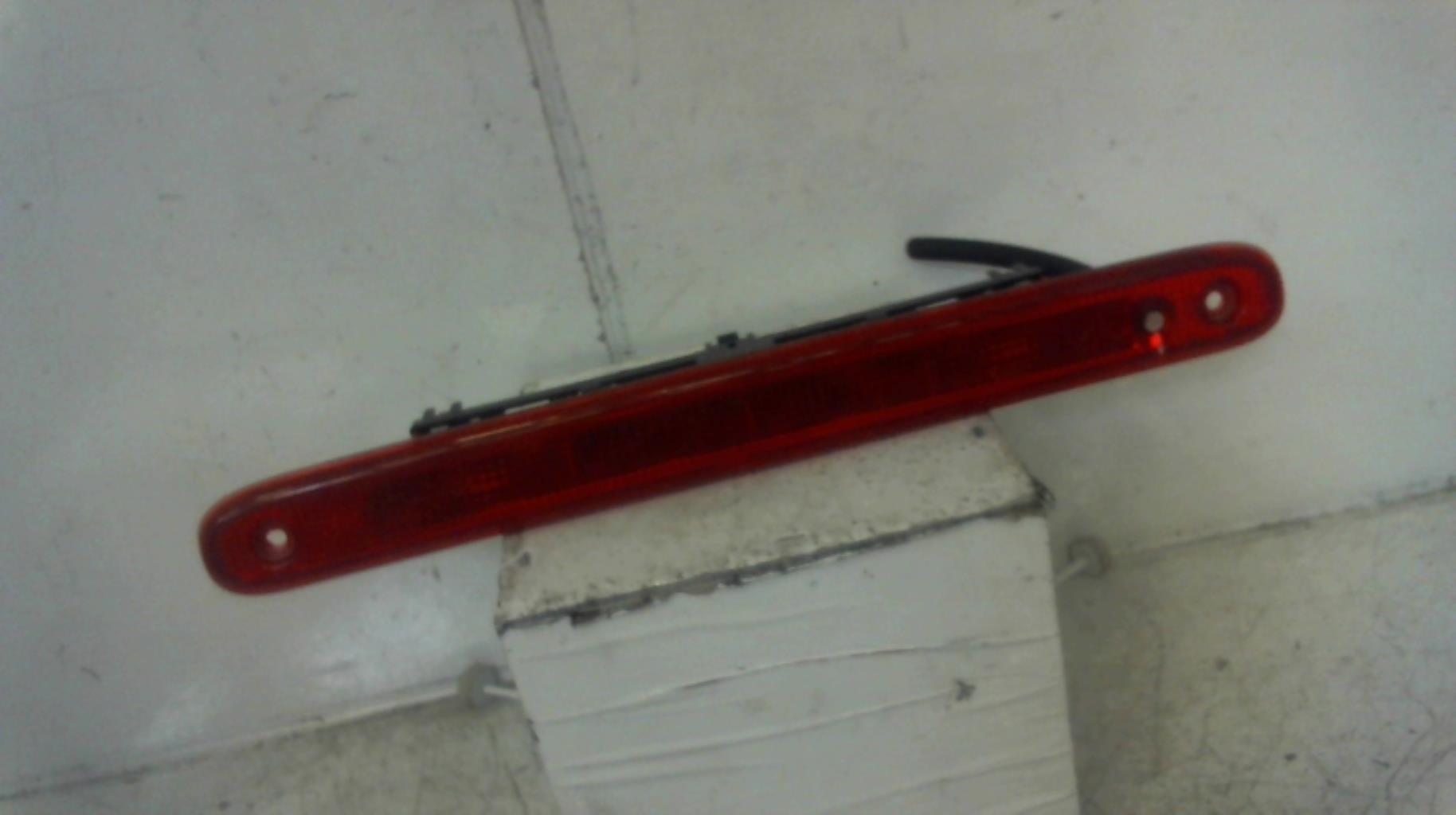 Feu arriere stop central TOYOTA AYGO 1 PHASE 1 Essence - 1