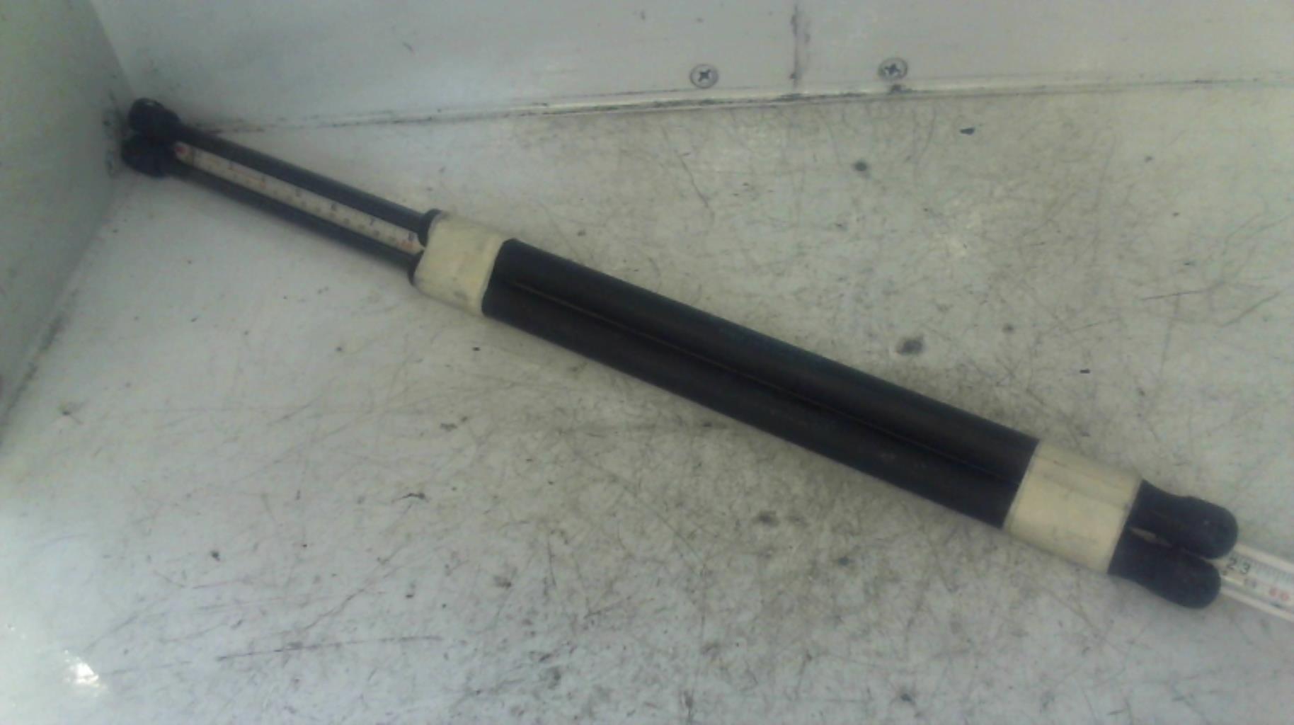Verin de coffre FORD MONDEO 3 PHASE 1 Diesel - 1