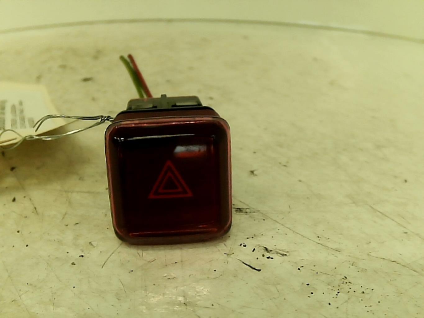 Bouton de warning CITROEN C3 PICASSO PHASE 1 Essence - 1