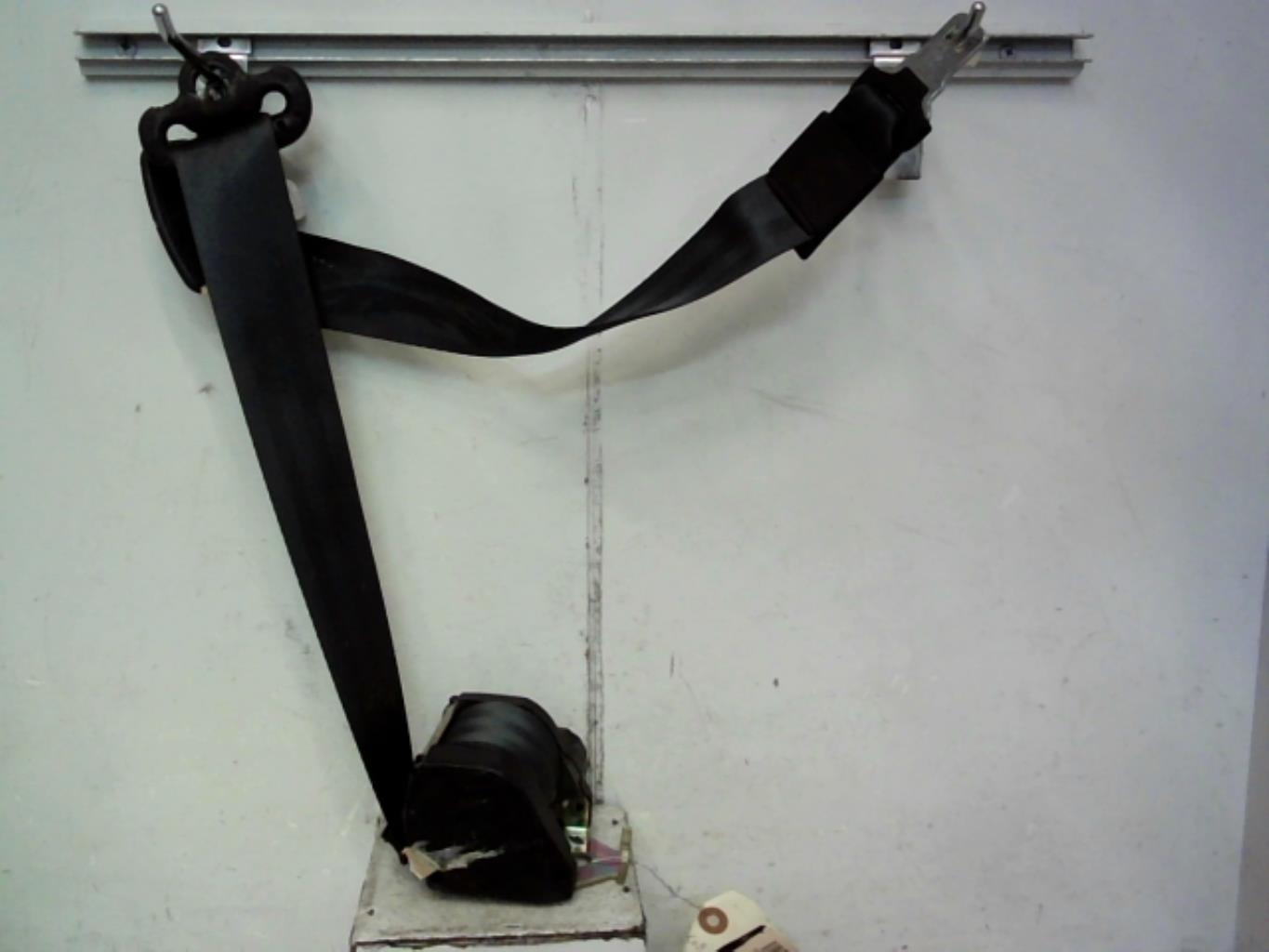 Ceinture arriere centrale RENAULT CLIO 2 PHASE 2 Essence - 1