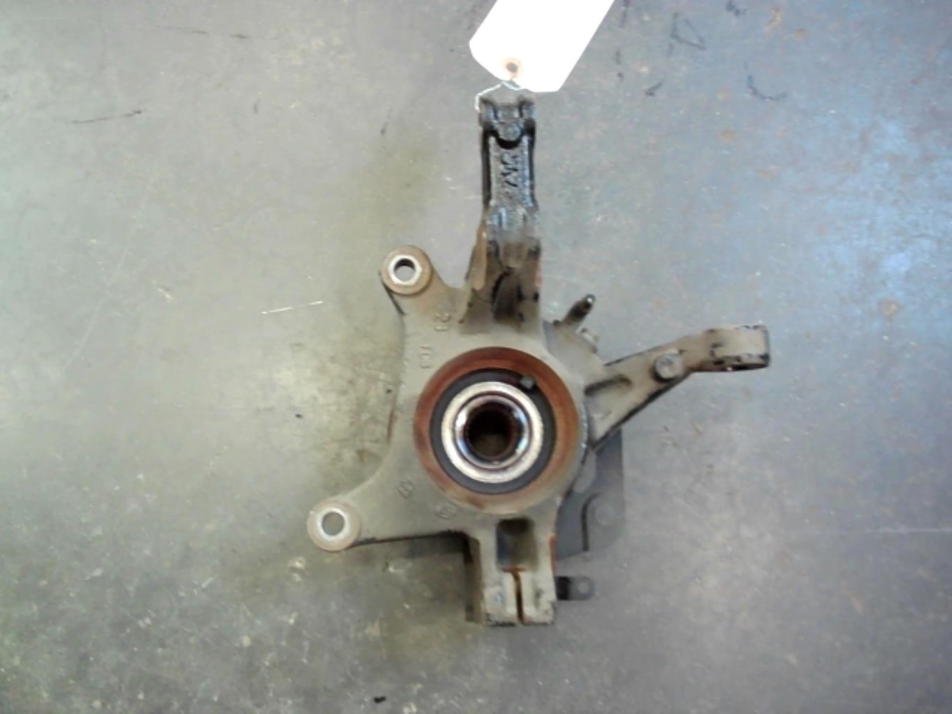 Moyeu avant droit RENAULT CAPTUR 1 PHASE 2 Diesel - 1