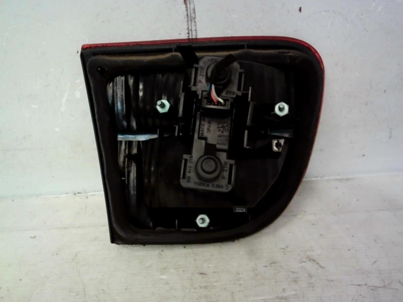 Feu arriere secondaire droit (feux) SEAT LEON 1 Diesel - 1