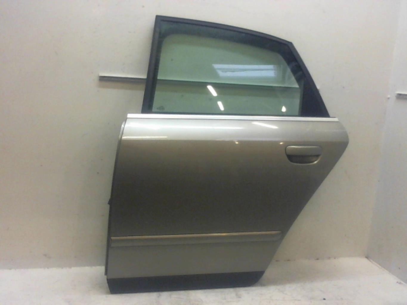 Porte arriere gauche AUDI A4 2 PHASE 1 Diesel - 1