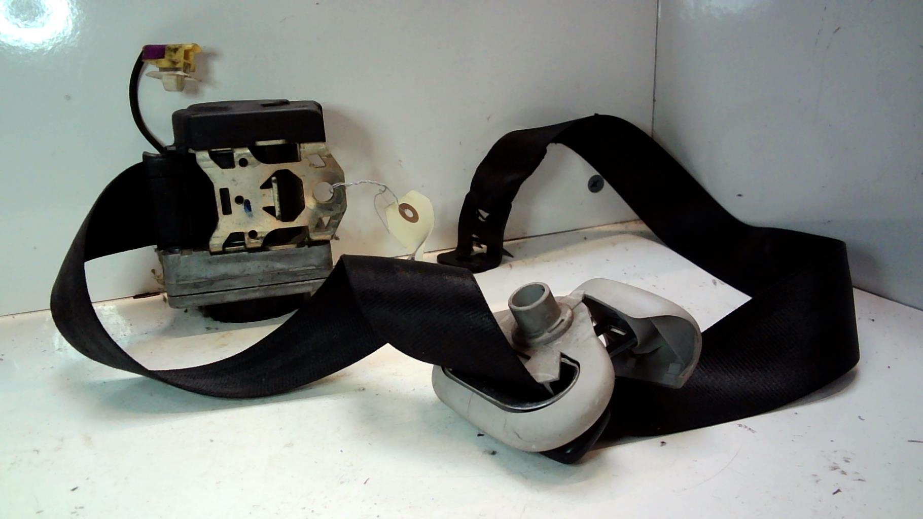 Ceinture avant droit VOLKSWAGEN GOLF 4 Diesel - 1