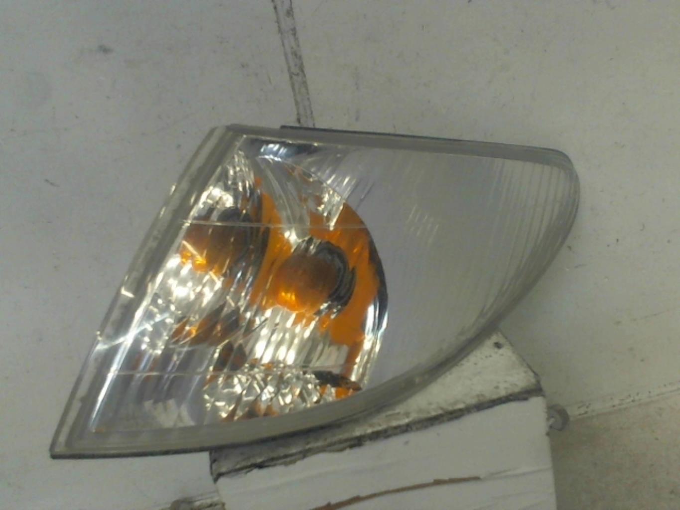 Optique avant secondaire gauche (feux)(clignotant) MAZDA PREMACY Diesel - 1