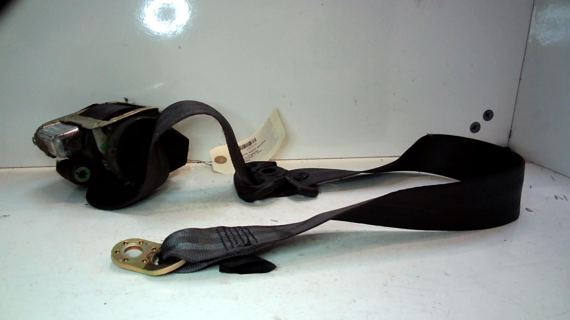 Ceinture avant gauche AUDI A4 1 PHASE 2 Diesel - 1