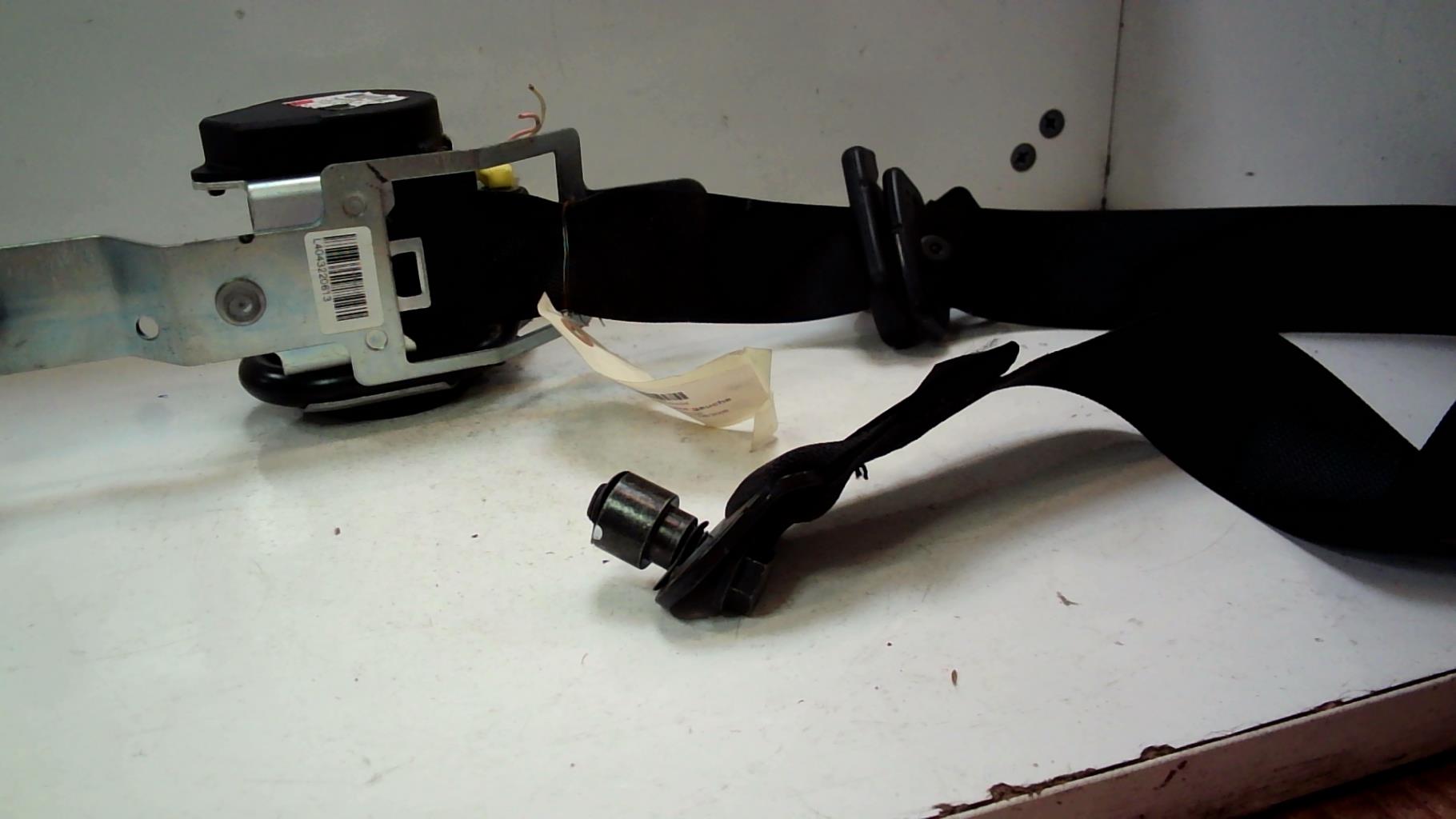 Ceinture avant gauche OPEL AGILA A Essence - 1