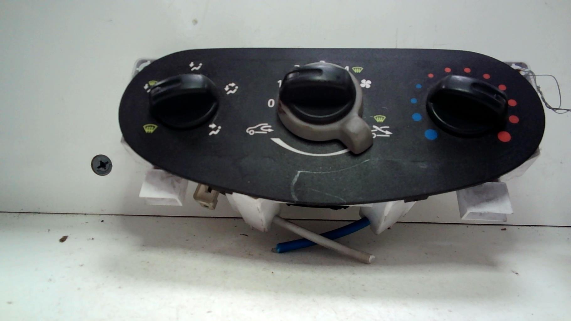 Commande chauffage DACIA SANDERO 1 Essence/GPL - 1