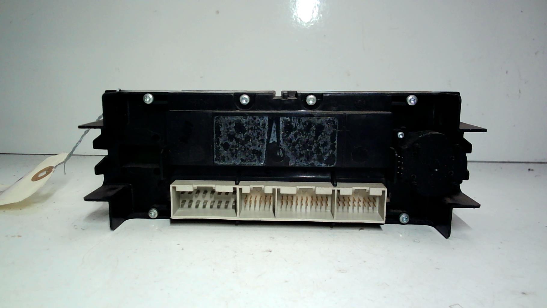 Commande chauffage VOLKSWAGEN PASSAT 4 PHASE 1 BREAK Diesel - 1