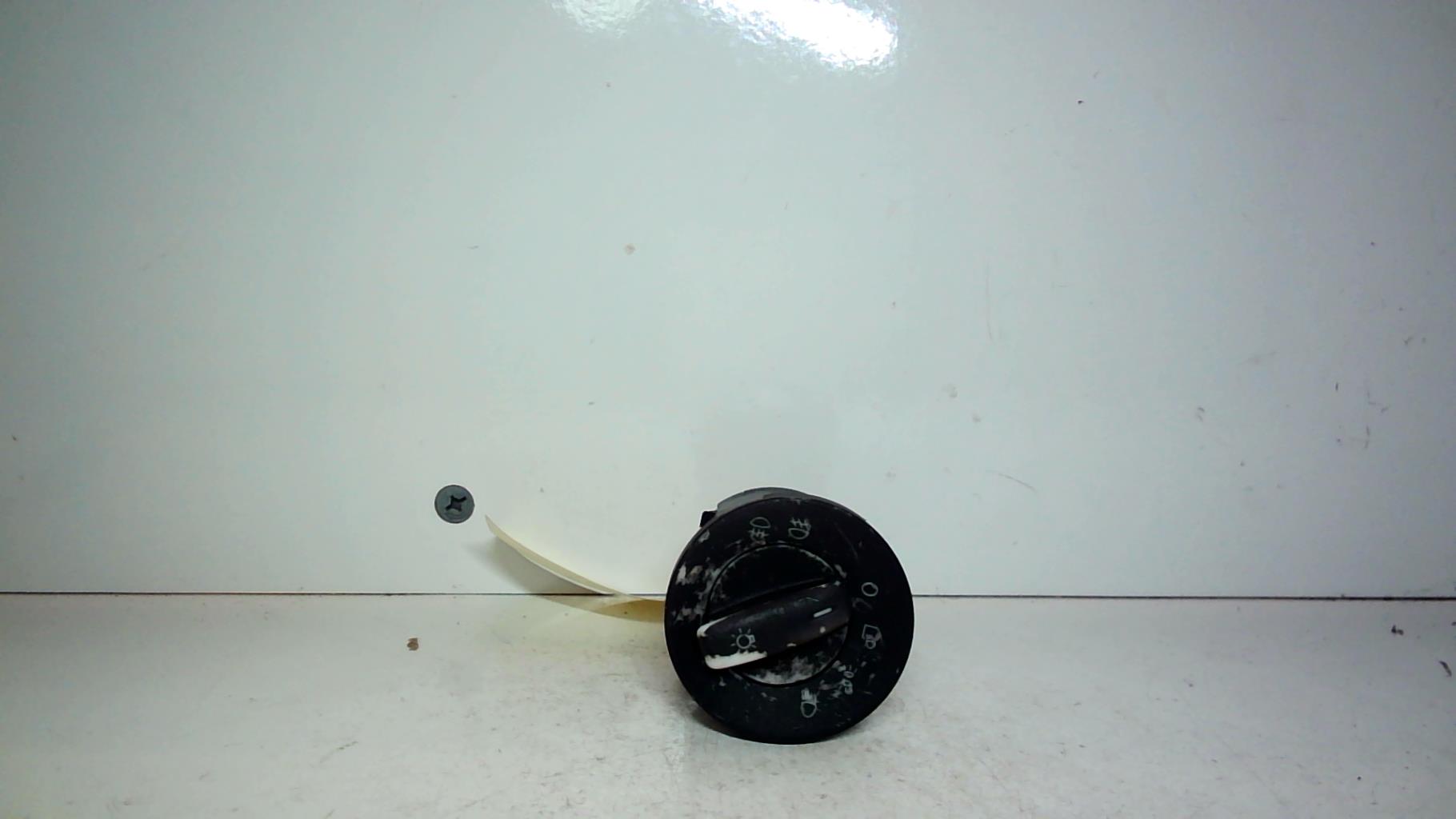 Commande de phare SKODA OCTAVIA 2 PHASE 1 Diesel - 1