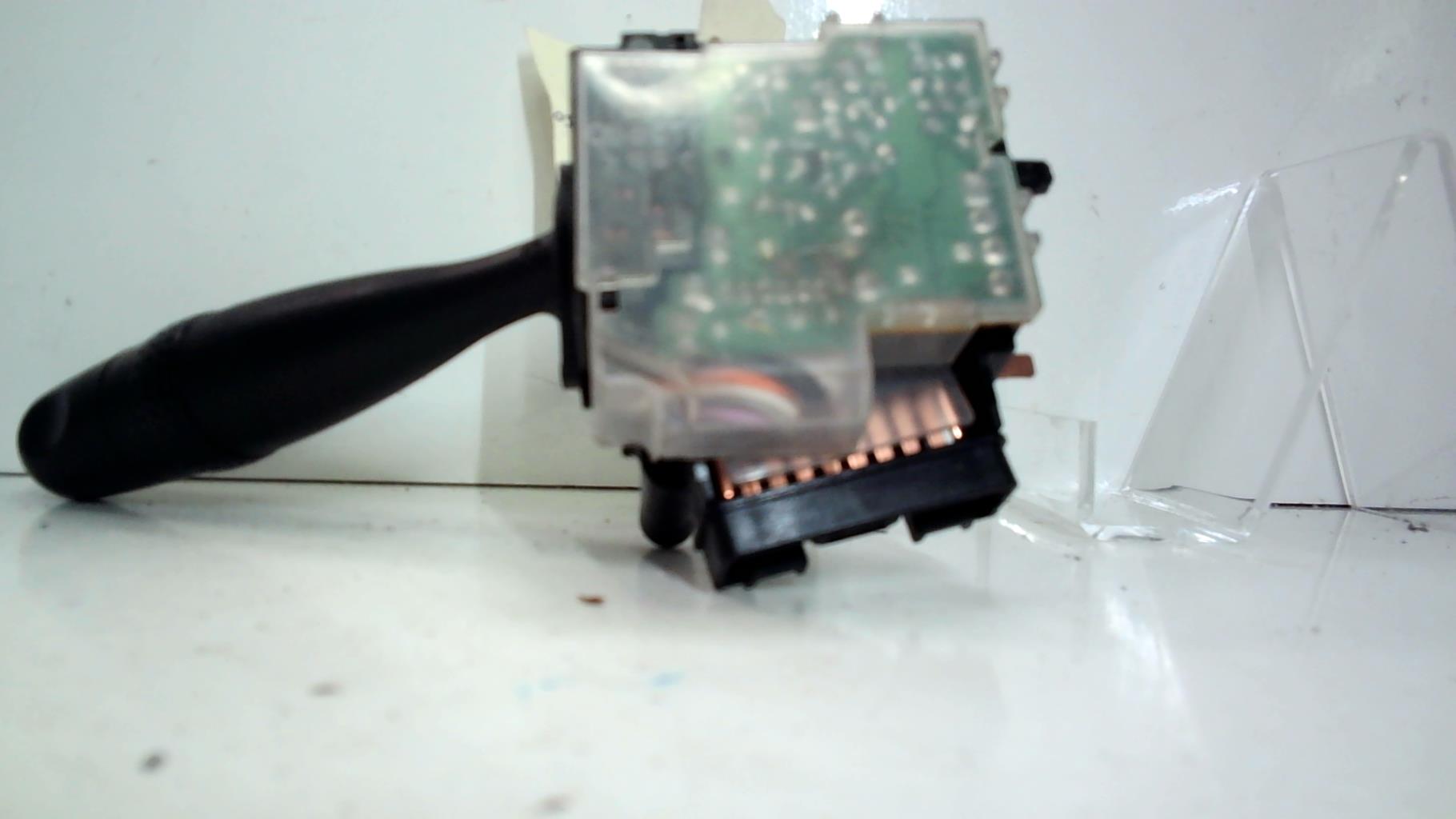 Commodo d'essuie glaces TOYOTA COROLLA VERSO 1 Diesel - 1