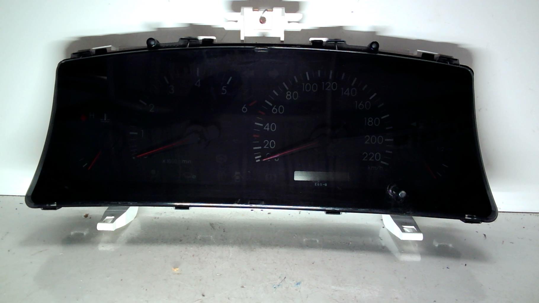 Compteur TOYOTA COROLLA VERSO 1 Diesel - 1
