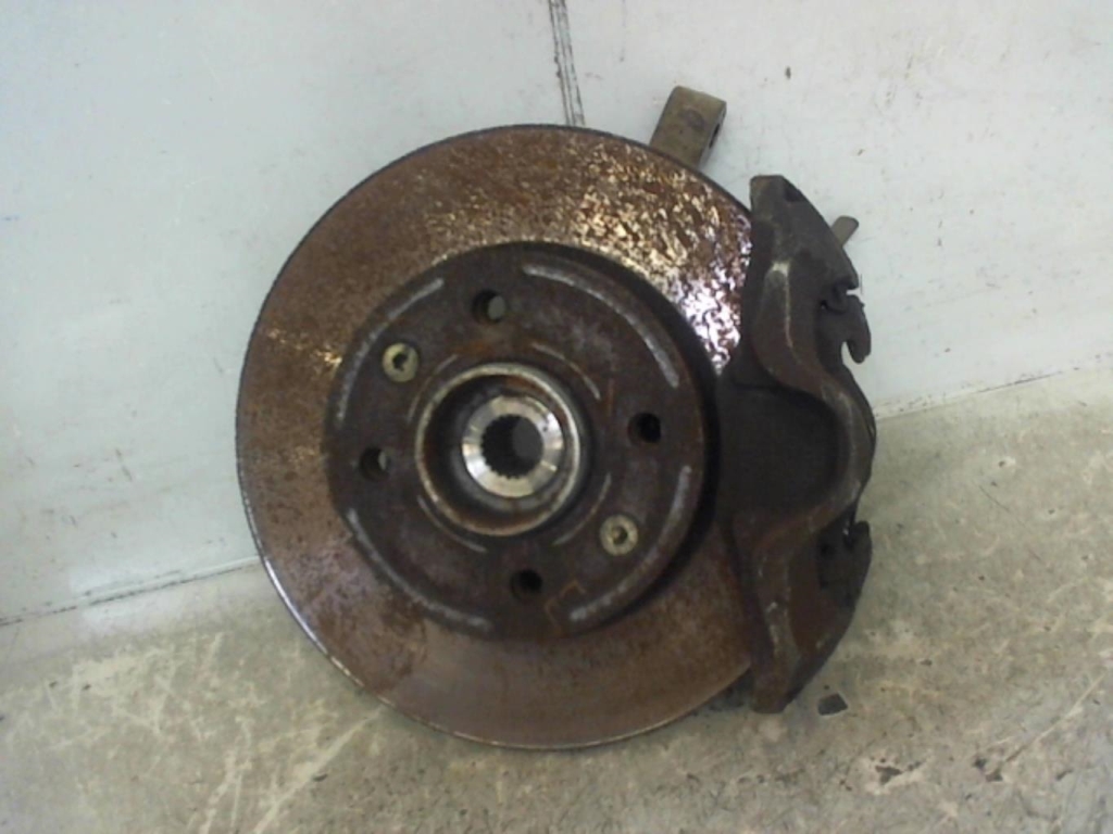 Moyeu avant droit RENAULT CLIO 1 PHASE 1 Essence - 1