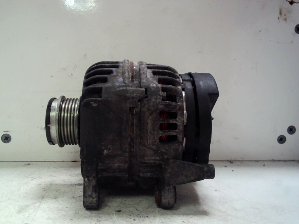 Alternateur VOLKSWAGEN PASSAT 4 PHASE 2 Diesel - 1