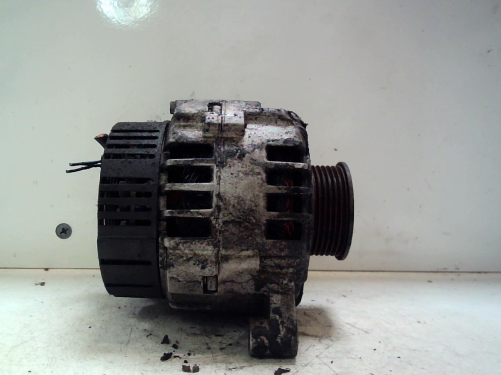 Alternateur AUDI A6 2 AVANT PHASE 1 BREAK Diesel - 1