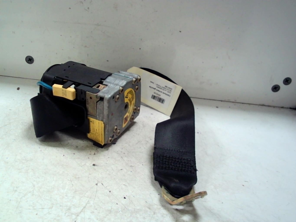 Ceinture arriere gauche AUDI A6 2 AVANT PHASE 1 BREAK Diesel - 1