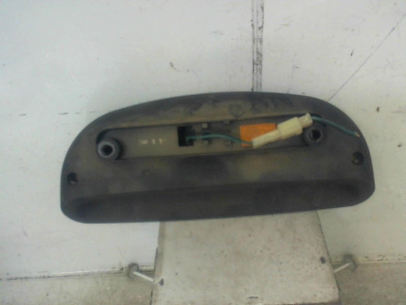 Feu arriere stop central HYUNDAI TERRACAN Diesel - 1