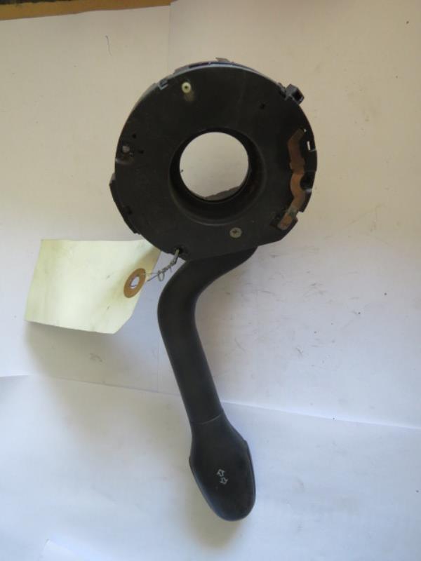 Commodo phare VOLKSWAGEN POLO 3 Essence - 1
