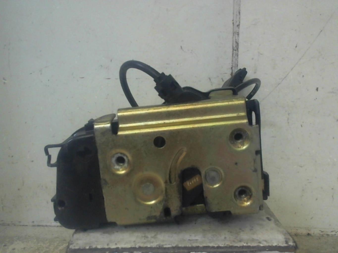 Serrure arriere droit RENAULT MEGANE 2 PHASE 1 BREAK Diesel - 1