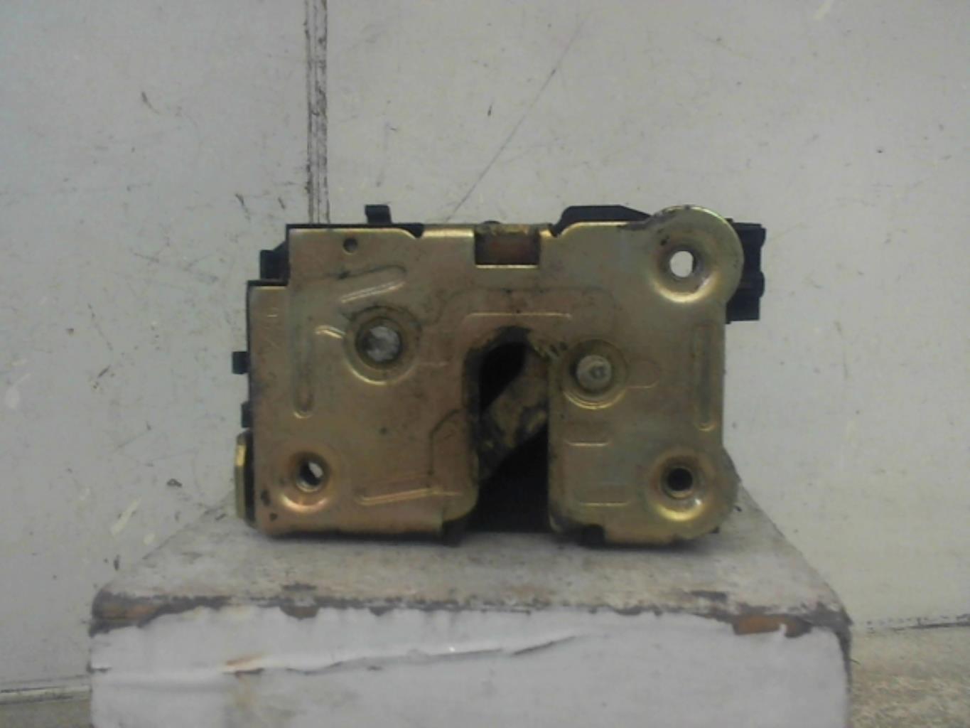 Serrure avant droit RENAULT CLIO 1 PHASE 2 Diesel - 1