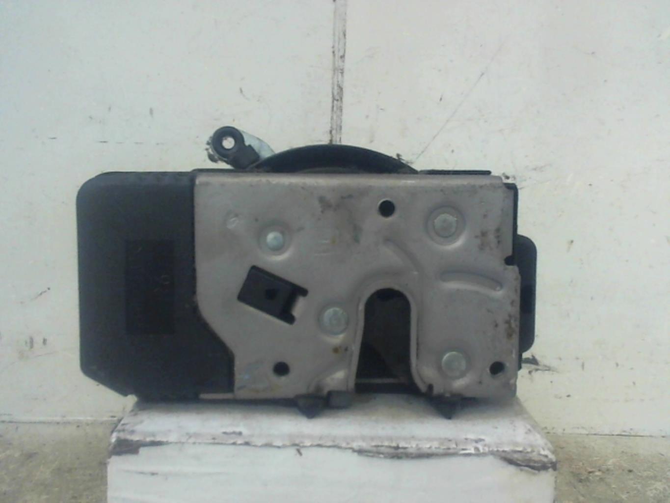 Serrure avant droit RENAULT TRAFIC 2 PHASE 2 Diesel - 1