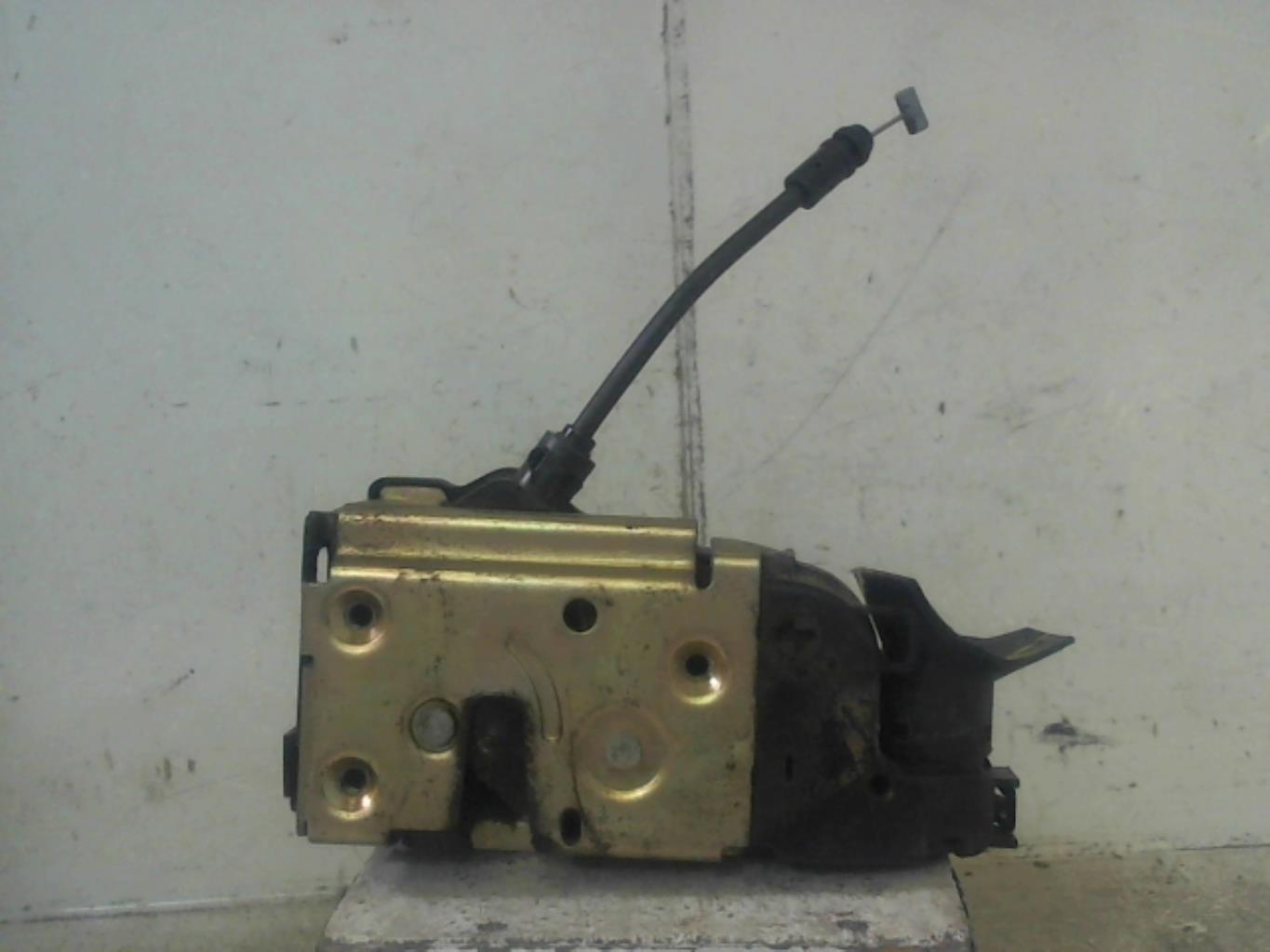 Serrure avant gauche RENAULT MEGANE 2 PHASE 1 BREAK Diesel - 1