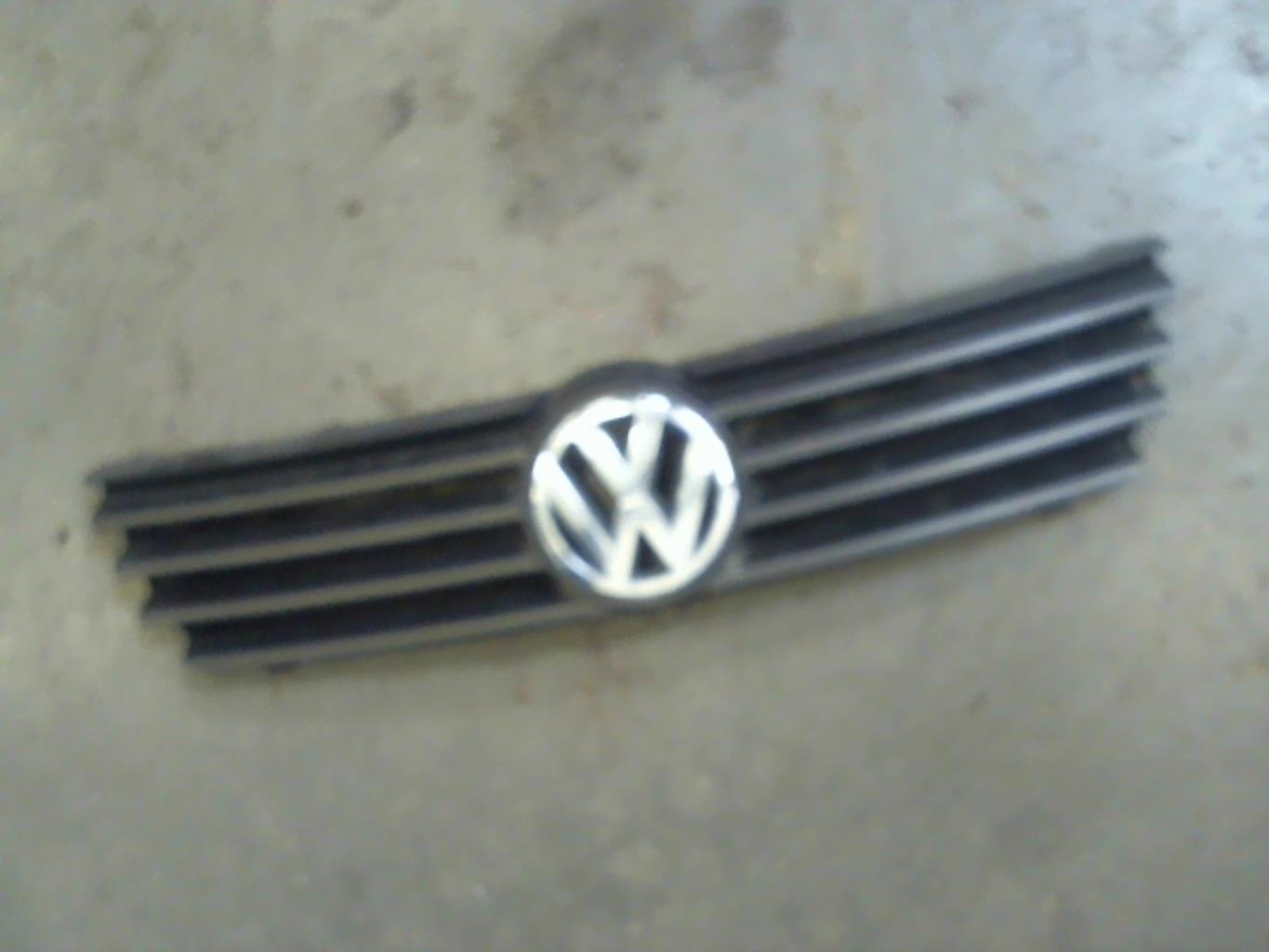 Calandre VOLKSWAGEN POLO 3 PHASE 2 Diesel - 1