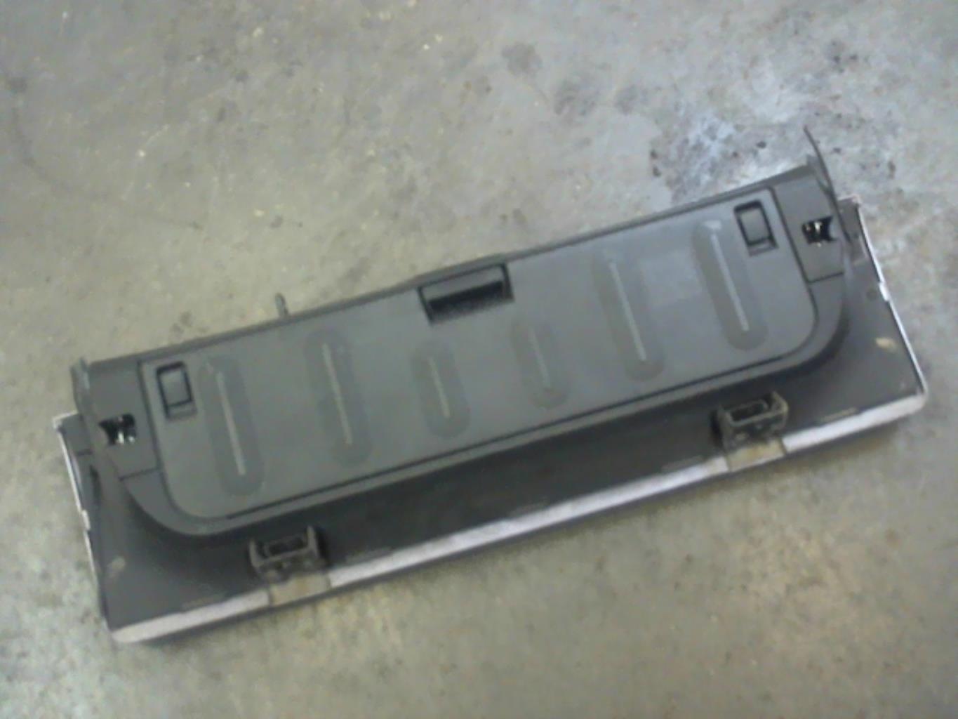 Hayon inferieur CITROEN C2 PHASE 1 Diesel - 1