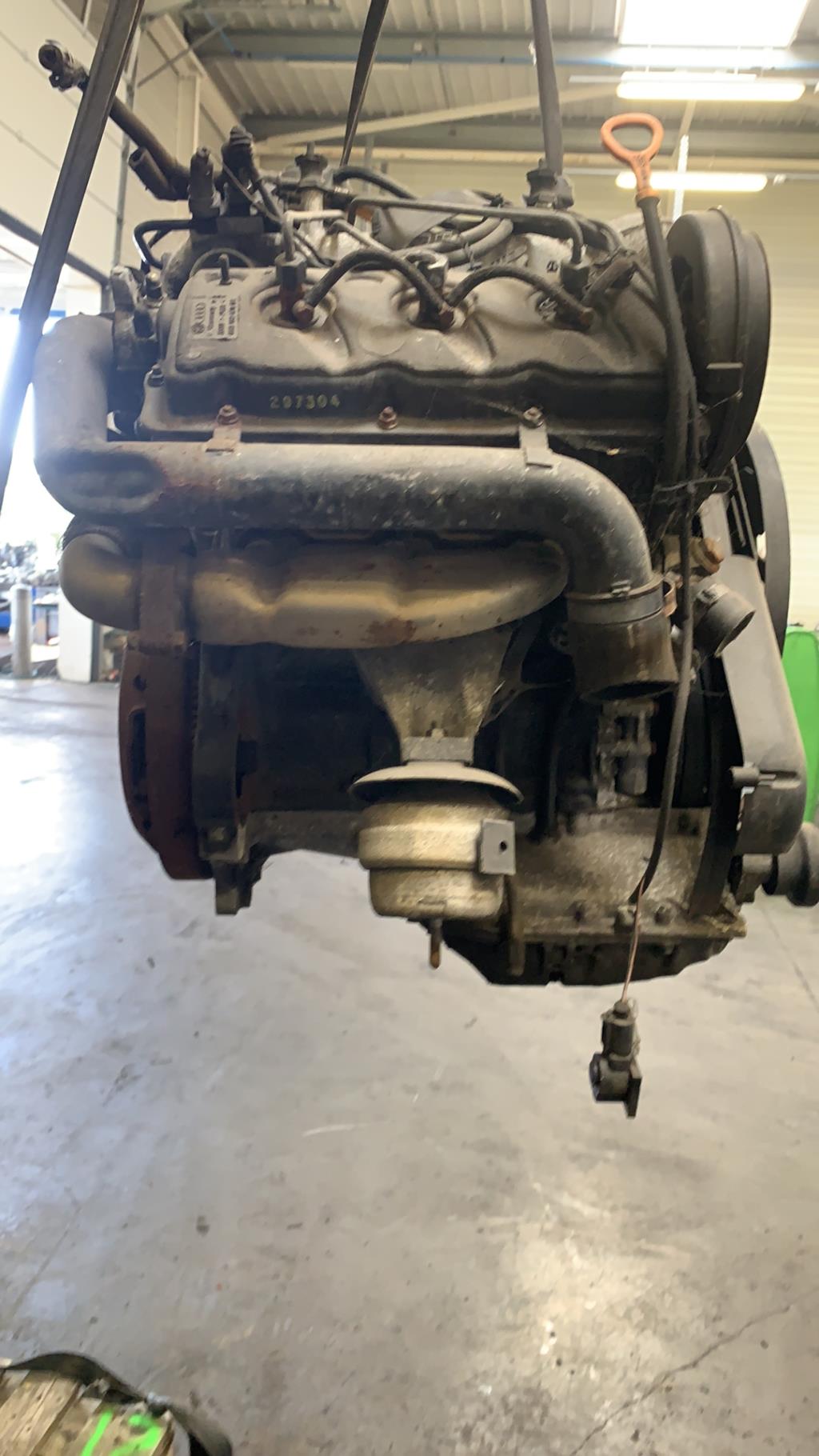 Moteur AUDI A6 2 AVANT PHASE 1 BREAK Diesel - 1