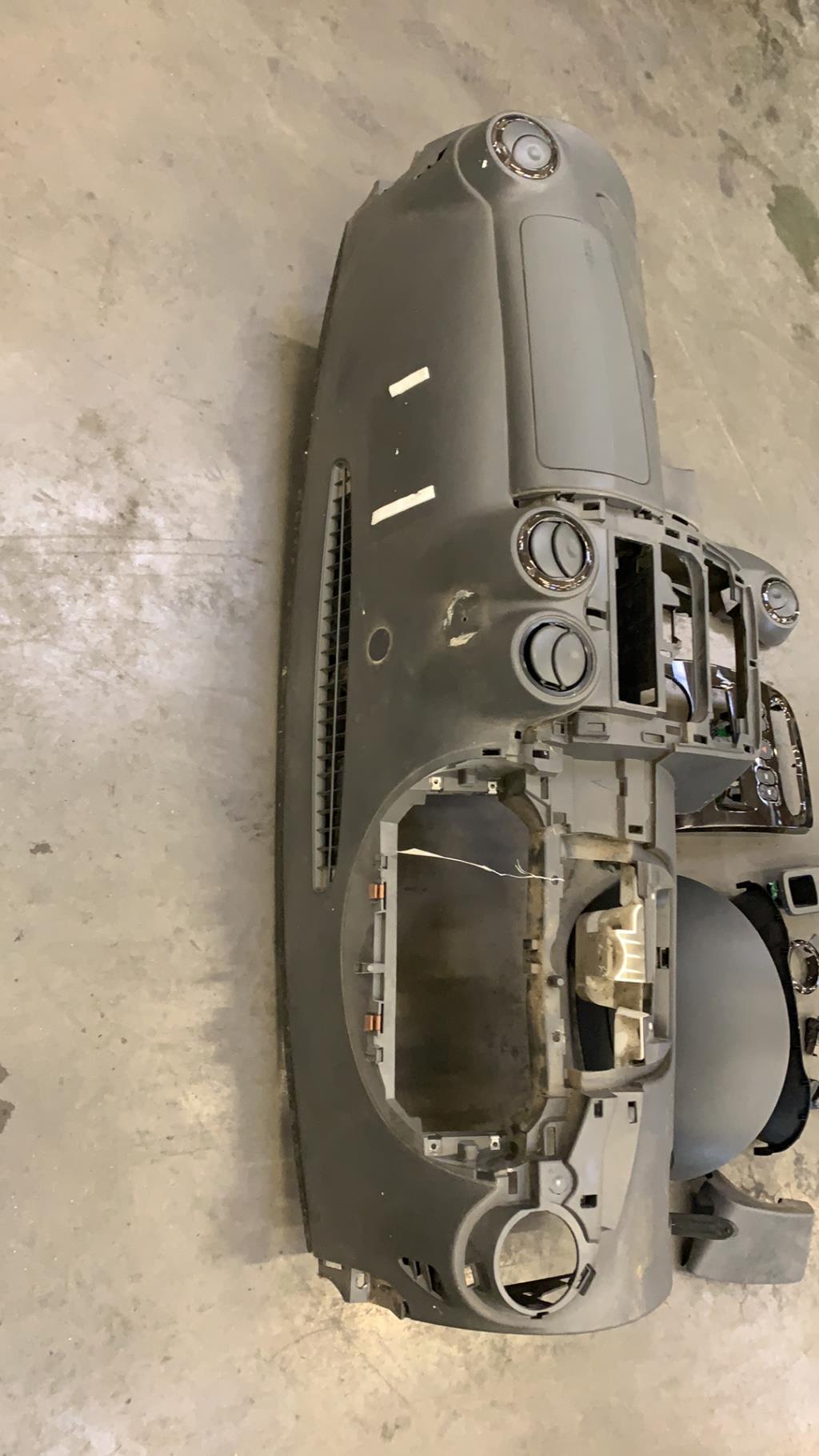 Planche de bord complete DACIA DUSTER 1 PHASE 1 Diesel - 1
