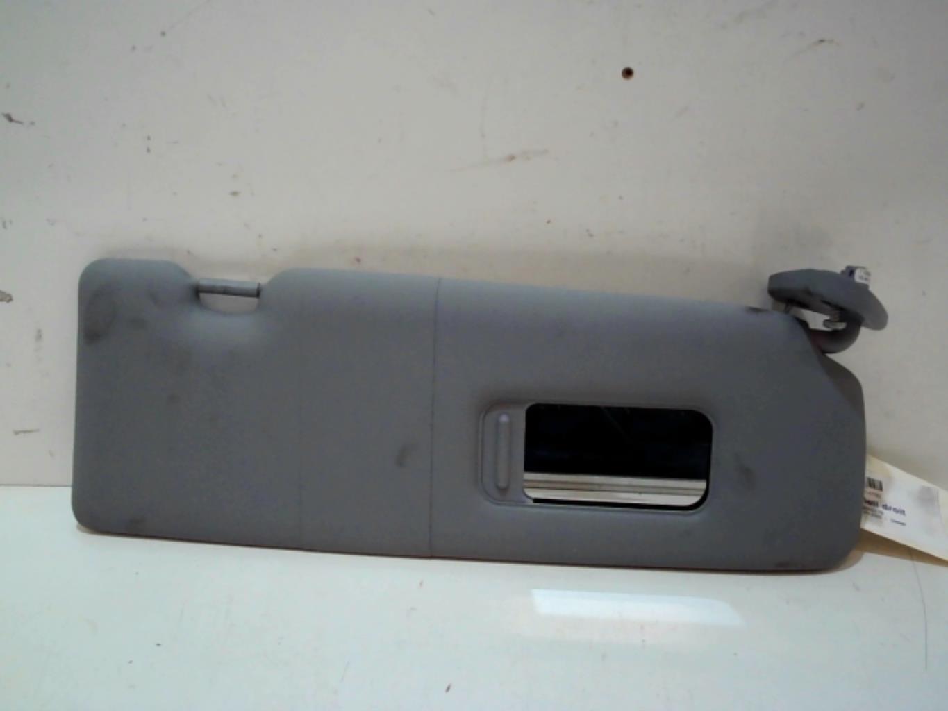 Pare soleil droit BMW SERIE 1 E87 PHASE 1 Diesel - 1