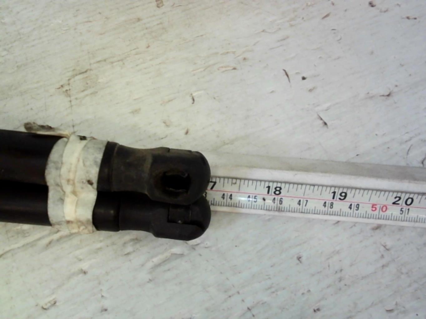 Verin de coffre BMW SERIE 1 E87 PHASE 1 Essence - 1