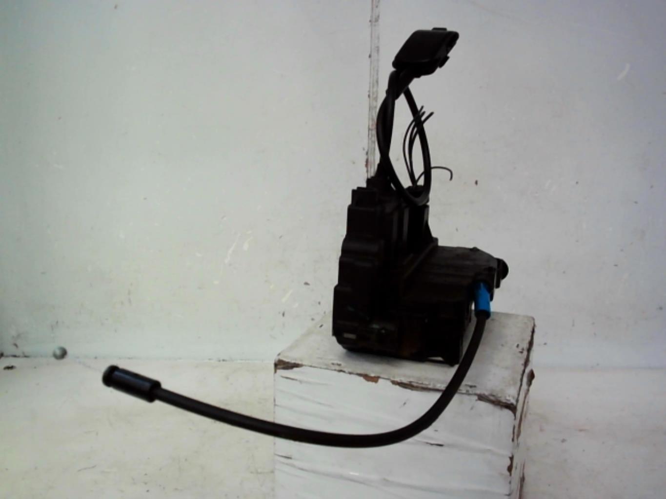 Serrure avant droit RENAULT MEGANE 3 PHASE 1 BREAK Diesel - 1
