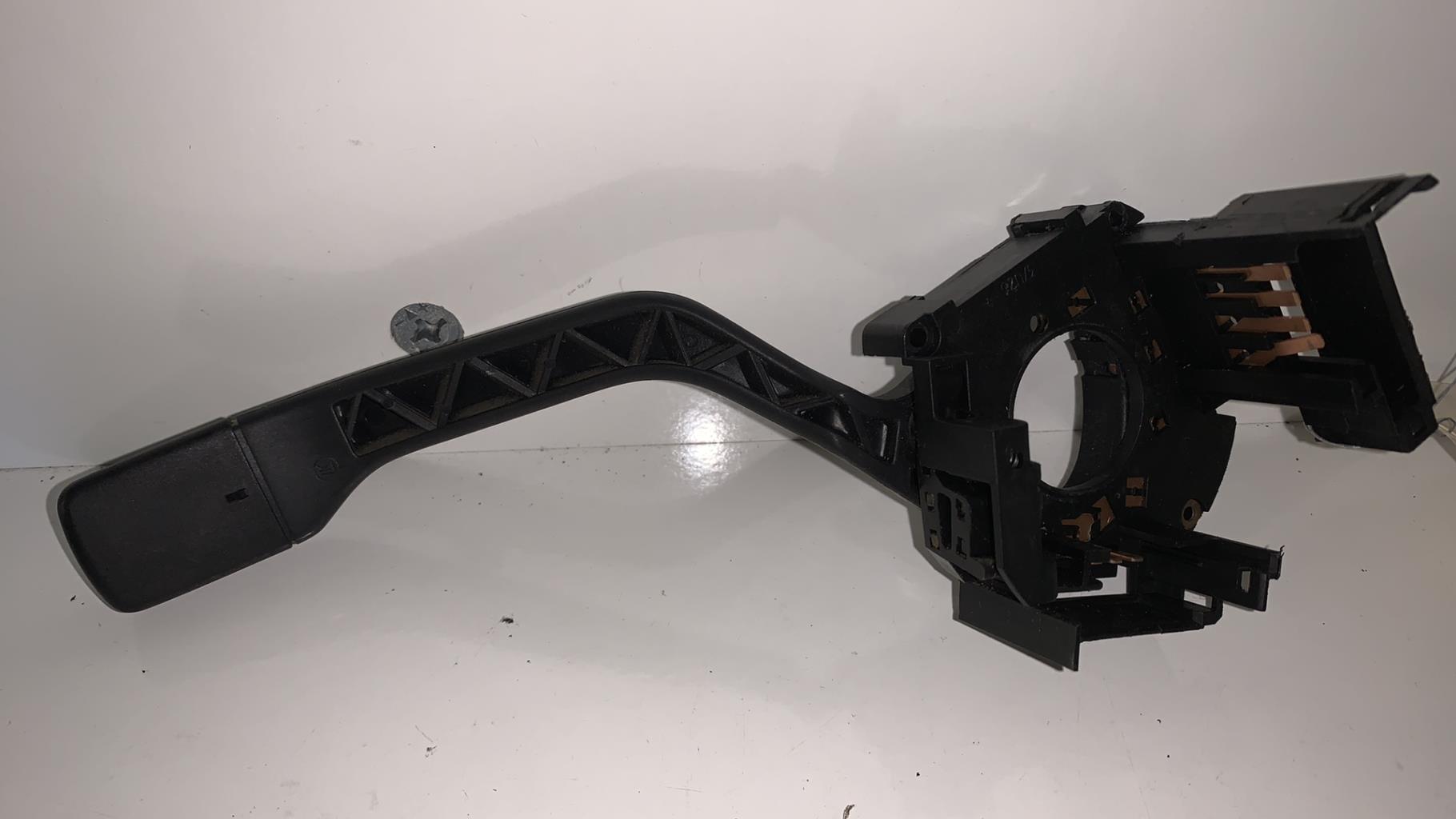 Commodo d'essuie glaces VOLKSWAGEN JETTA 2 Diesel - 1