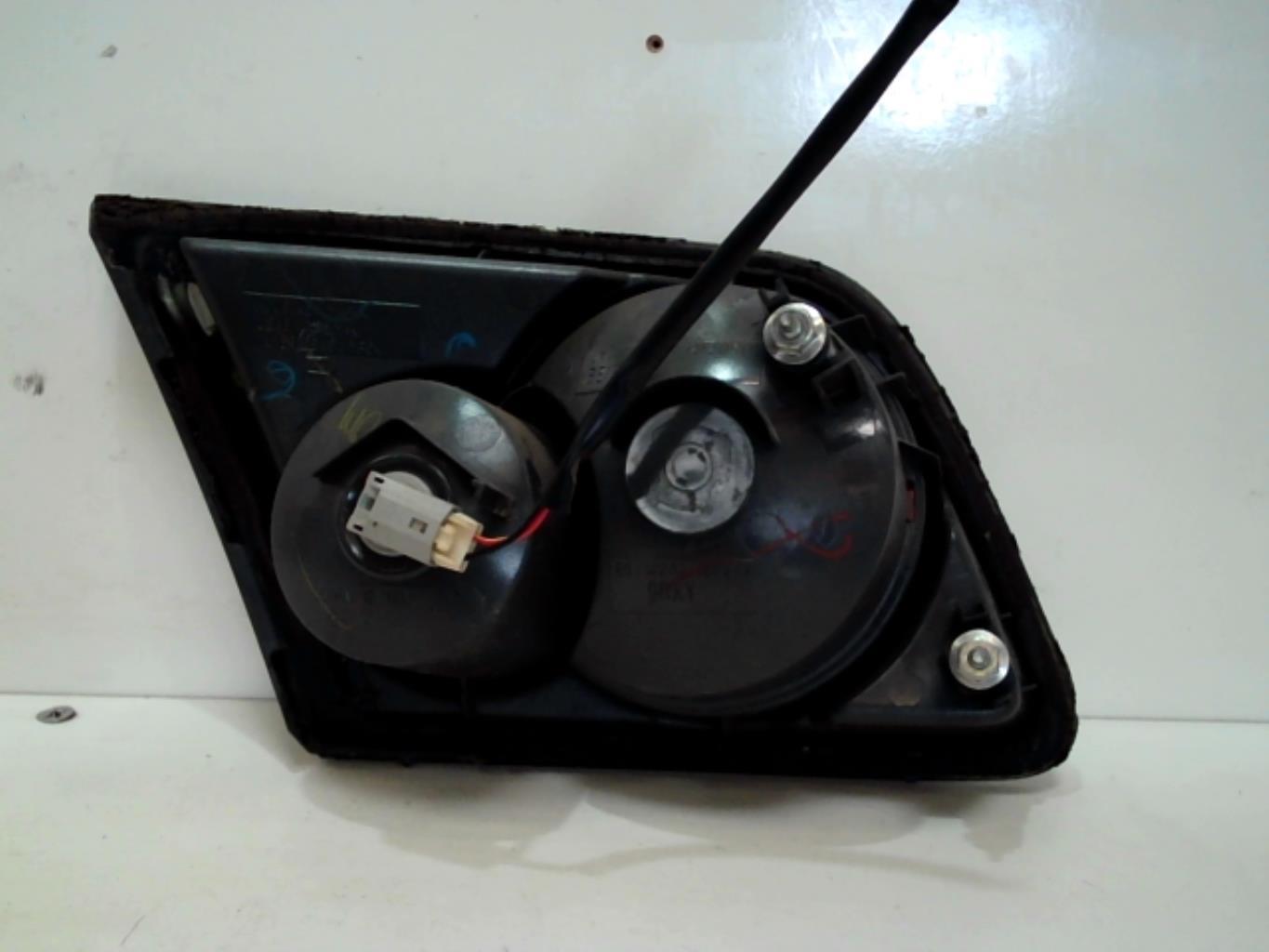 Feu arriere secondaire droit (feux) MAZDA 6 1 PHASE 2 Diesel - 1