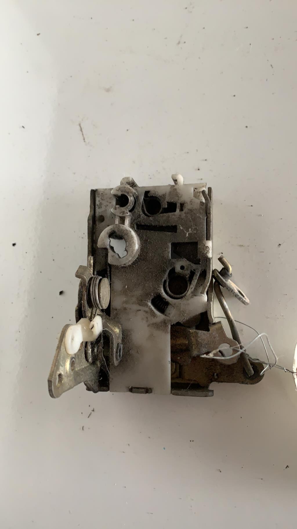 Serrure avant droit CITROEN AX PHASE 1 Essence - 1