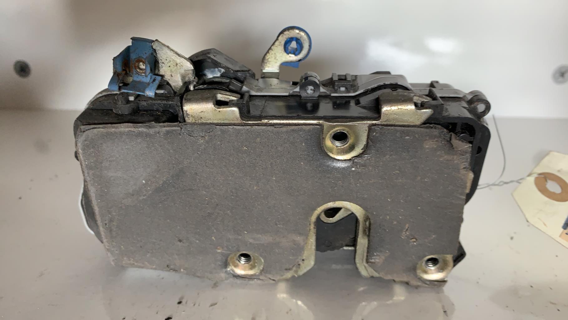 Serrure avant droit CITROEN XANTIA PHASE 2 Diesel - 1