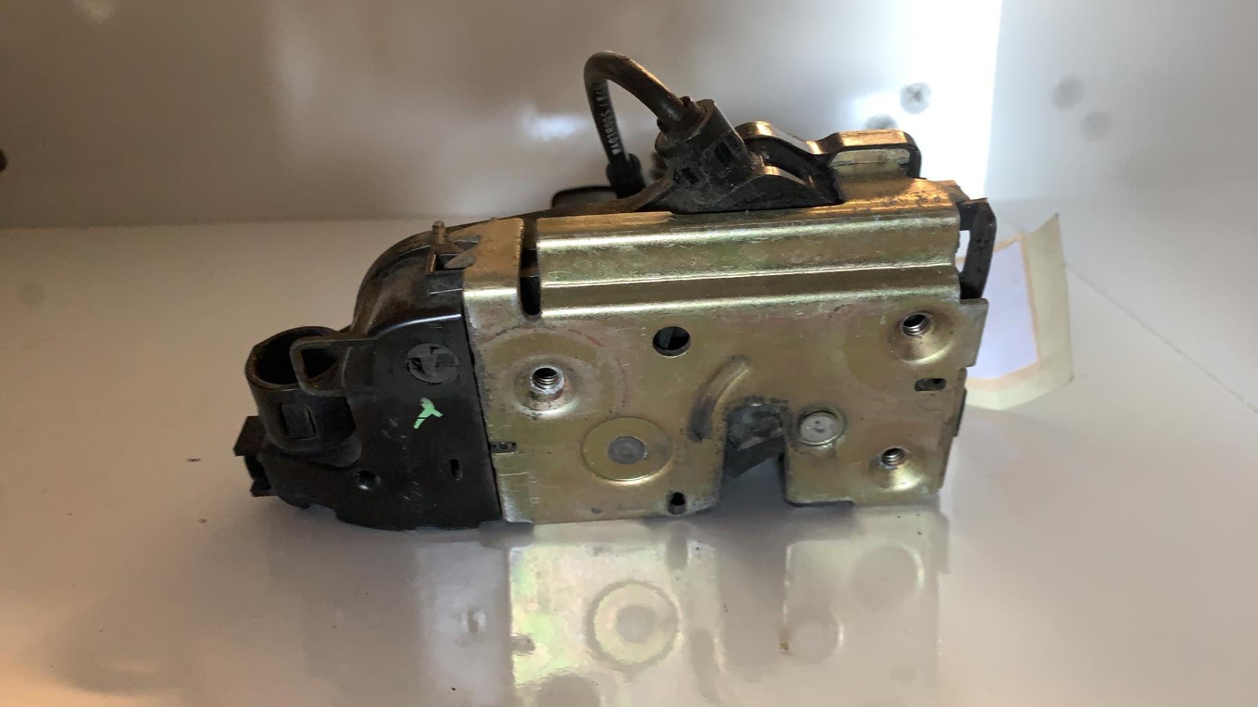 Serrure avant droit RENAULT MEGANE 2 Diesel - 1