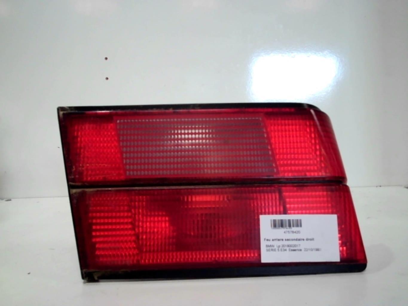 Feu arriere secondaire droit (feux) BMW SERIE 5 E34 Essence - 1