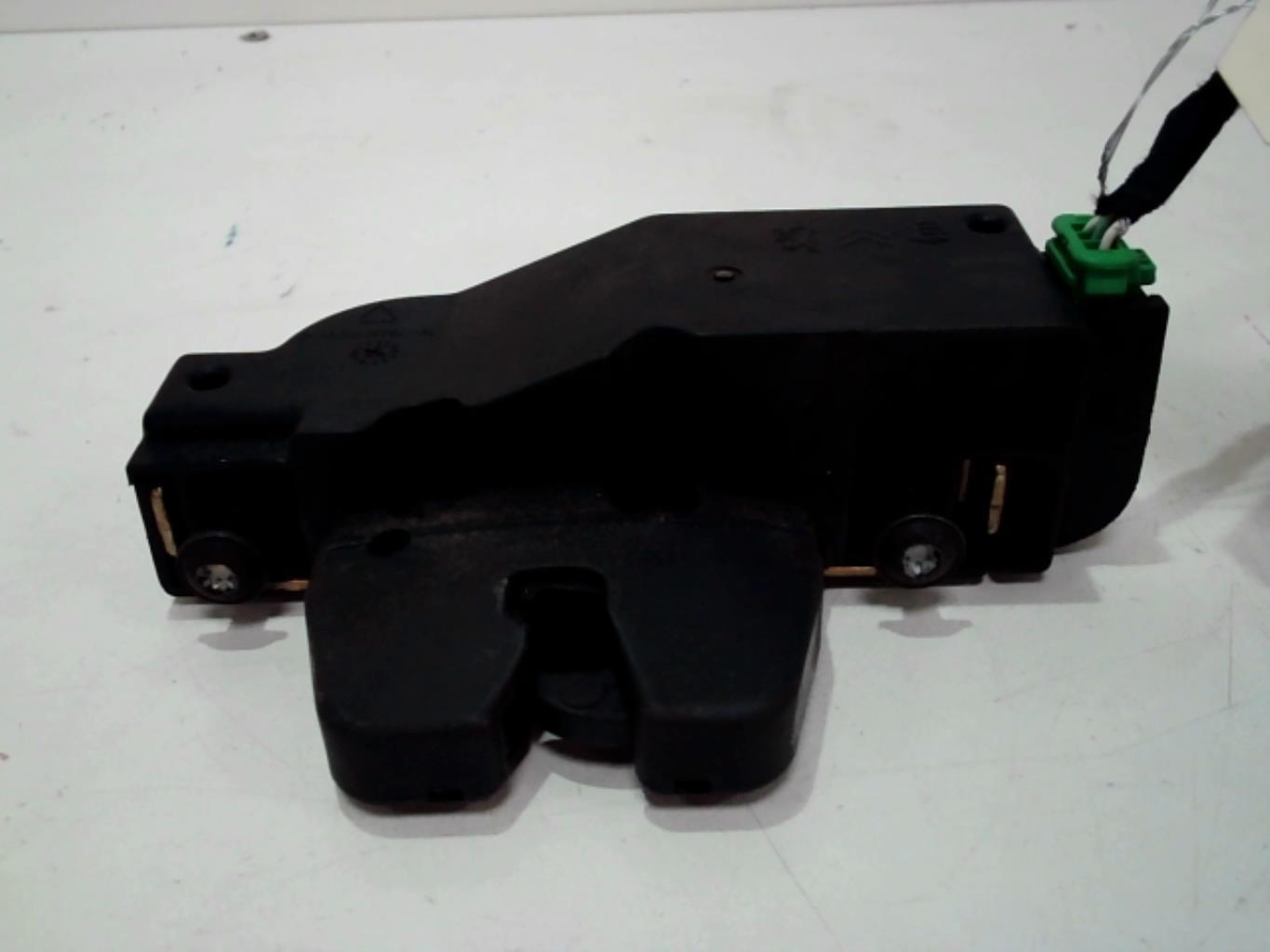 Serrure de coffre CITROEN C8 Essence - 1
