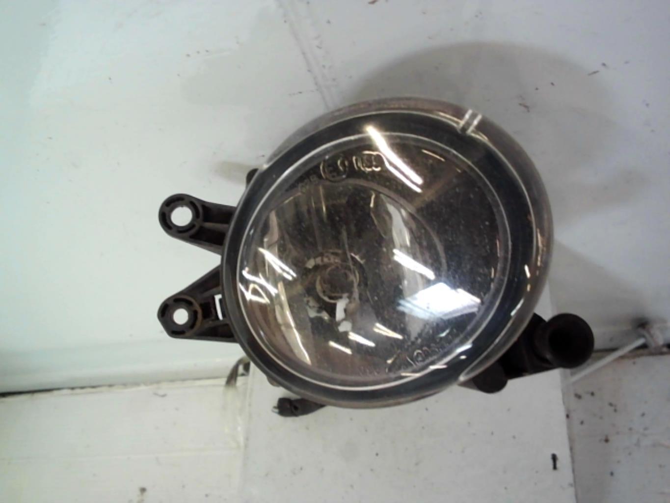 Anti brouillard droit (feux) AUDI A4 2 PHASE 1 Diesel - 1