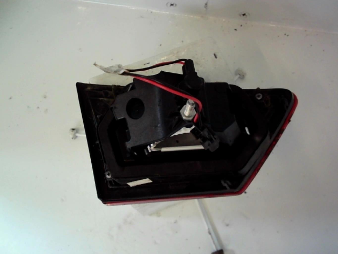 Feu de recul droit RENAULT CLIO 4 PHASE 1 Diesel - 1