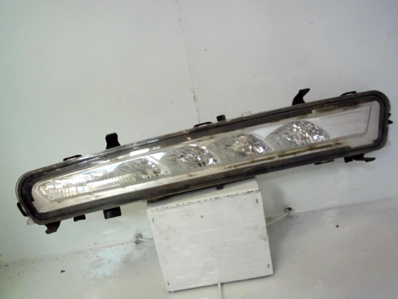 Feu diurne avant gauche FORD MONDEO 3 PHASE 2 Diesel - 1