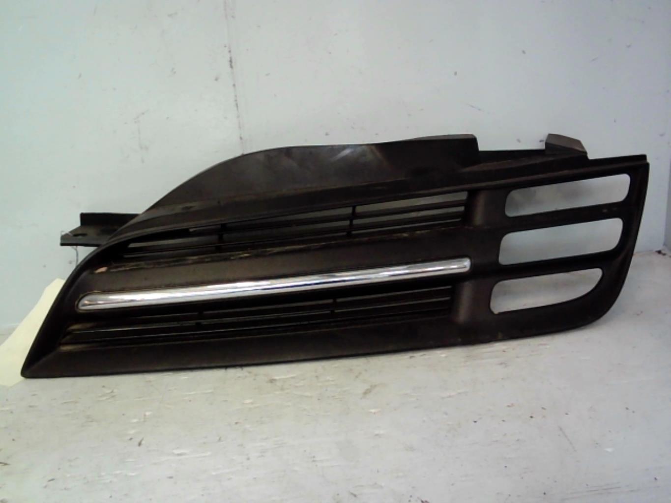 Calandre gauche NISSAN MICRA 3 PHASE 1 Diesel - 1