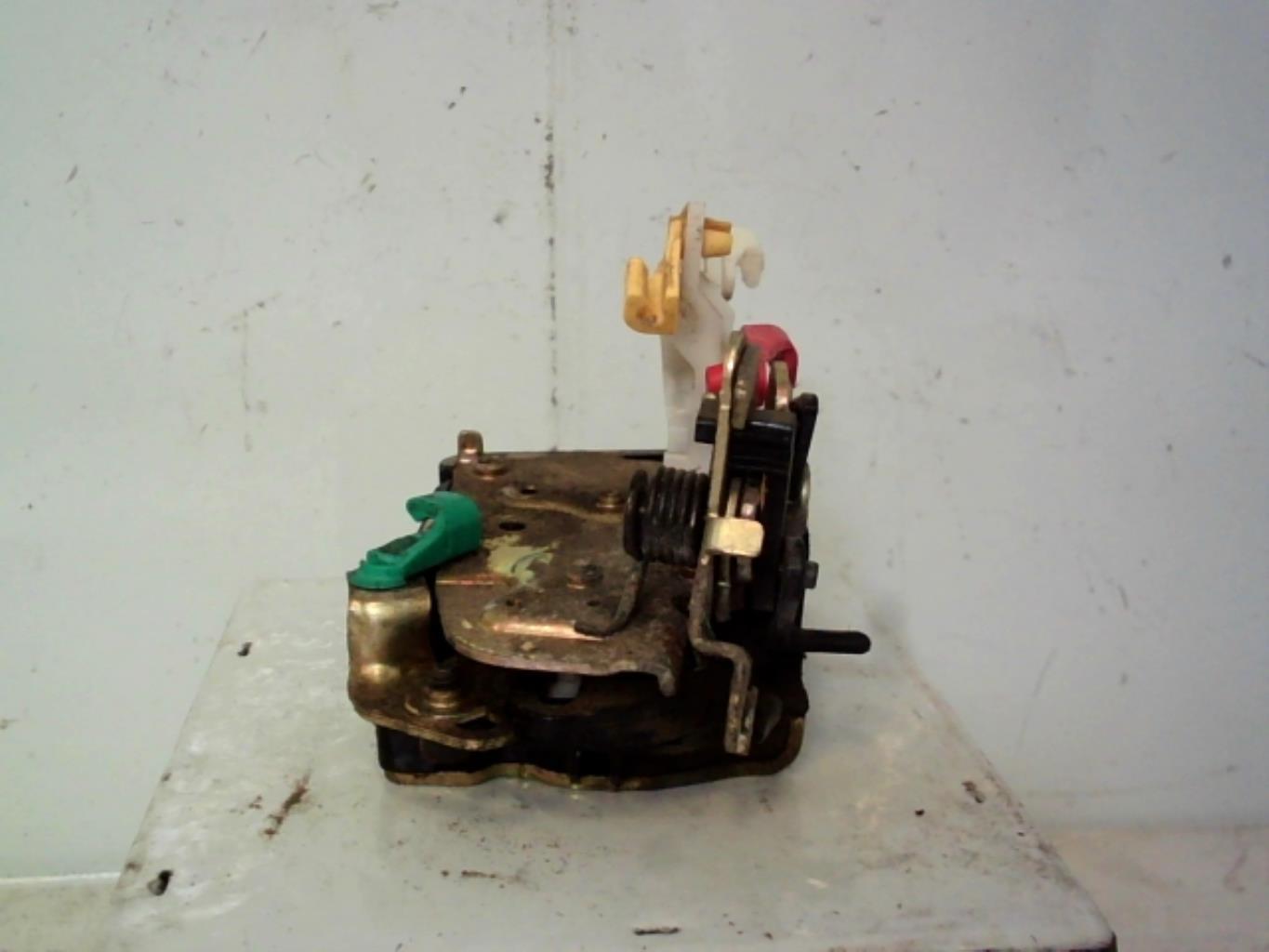 Serrure arriere droit CHRYSLER PT CRUISER PHASE 1 BREAK Diesel - 1