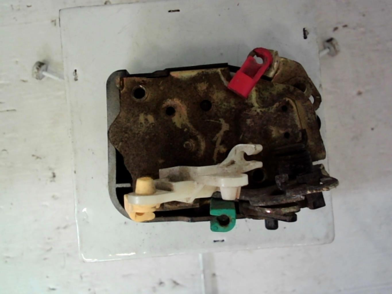 Serrure arriere gauche CHRYSLER PT CRUISER PHASE 1 BREAK Diesel - 1