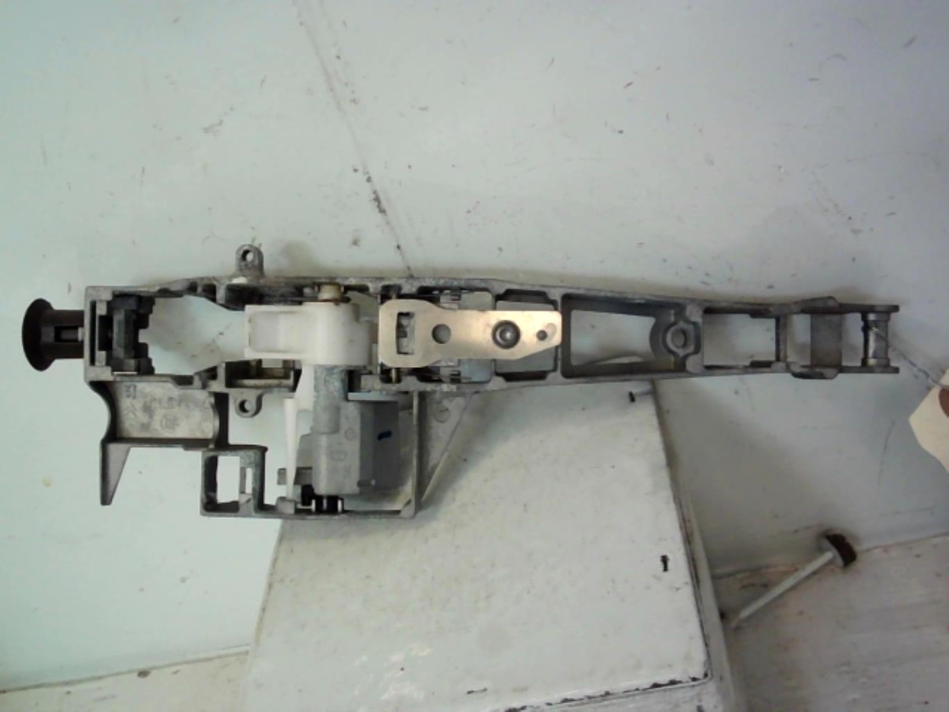 Support poignee porte arriere droite CITROEN C3 2 PHASE 1 Diesel - 1