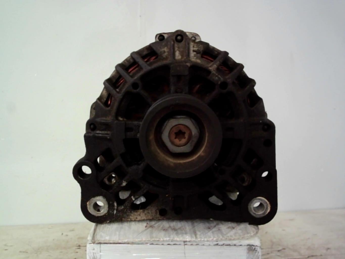 Alternateur VOLKSWAGEN FOX Essence - 1