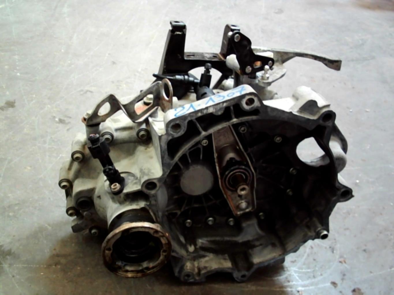 Boite de vitesses VOLKSWAGEN FOX Essence - 1
