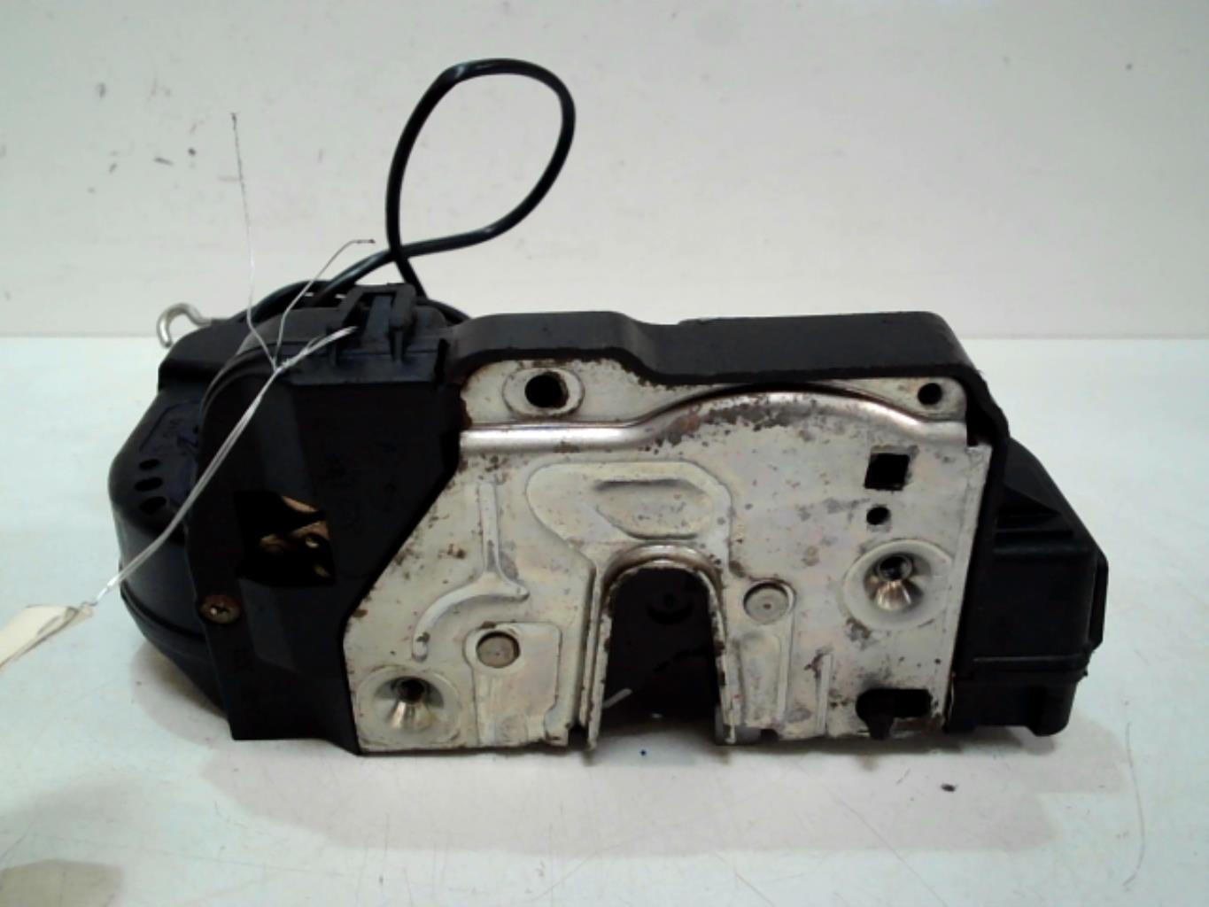 Serrure arriere gauche MERCEDES CLASSE E 211 PHASE 1 Diesel - 1